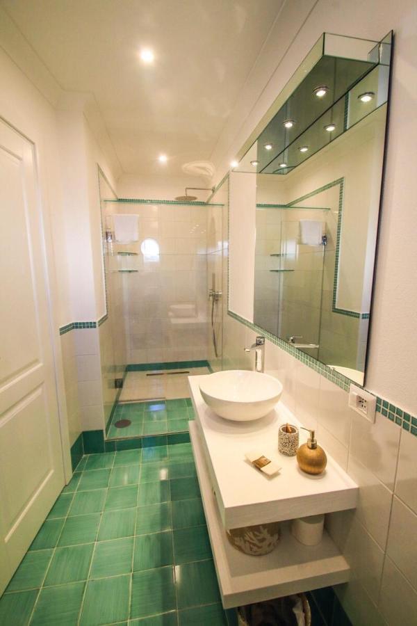 Bed and Breakfast Casa Pesce Ponza Esterno foto